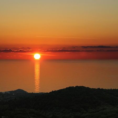 Sun Gazing Villas Drymon Экстерьер фото